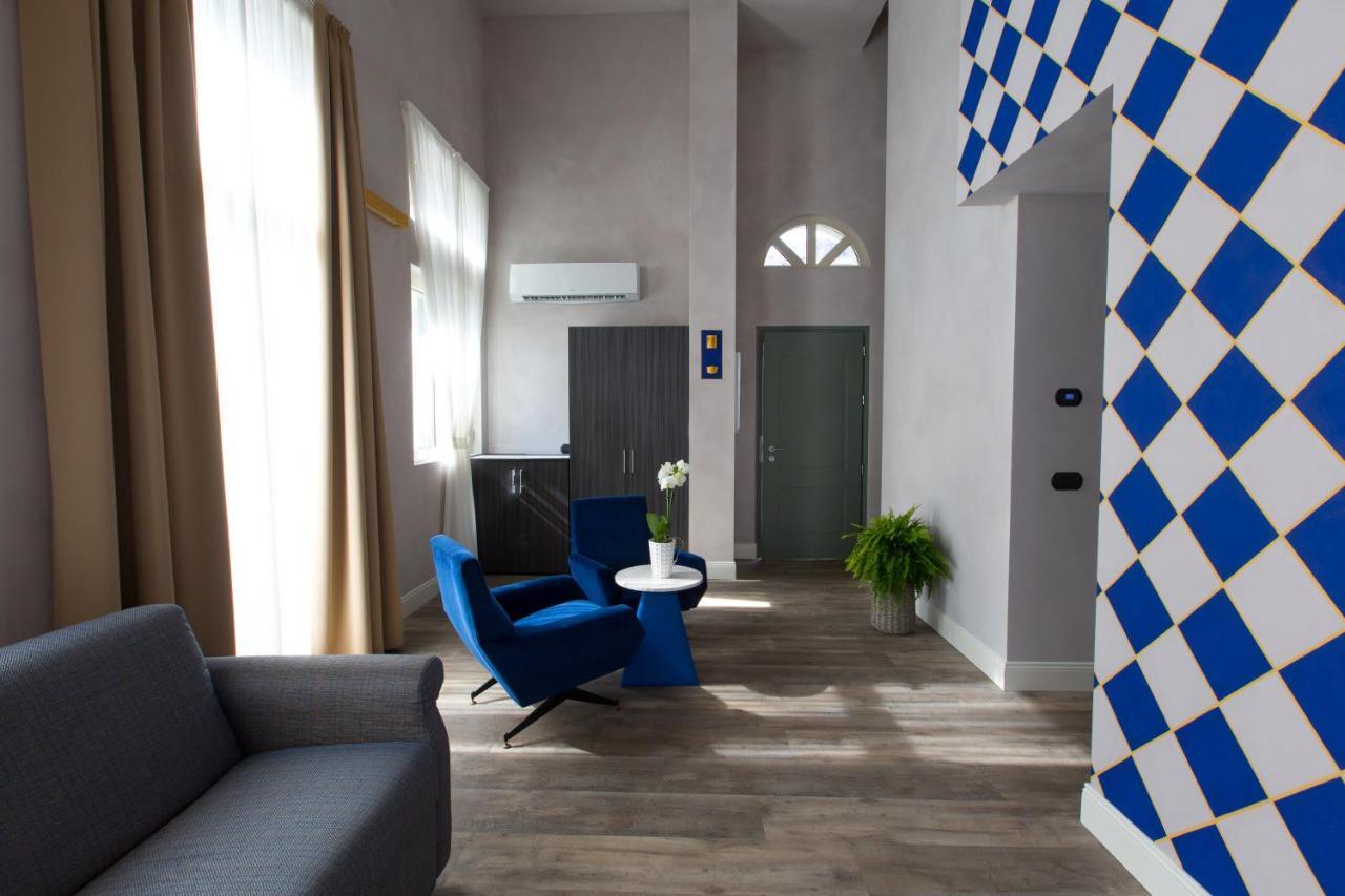 Hotel Al Campanile - Luxury Suites & Apartments Μπαβένο Εξωτερικό φωτογραφία