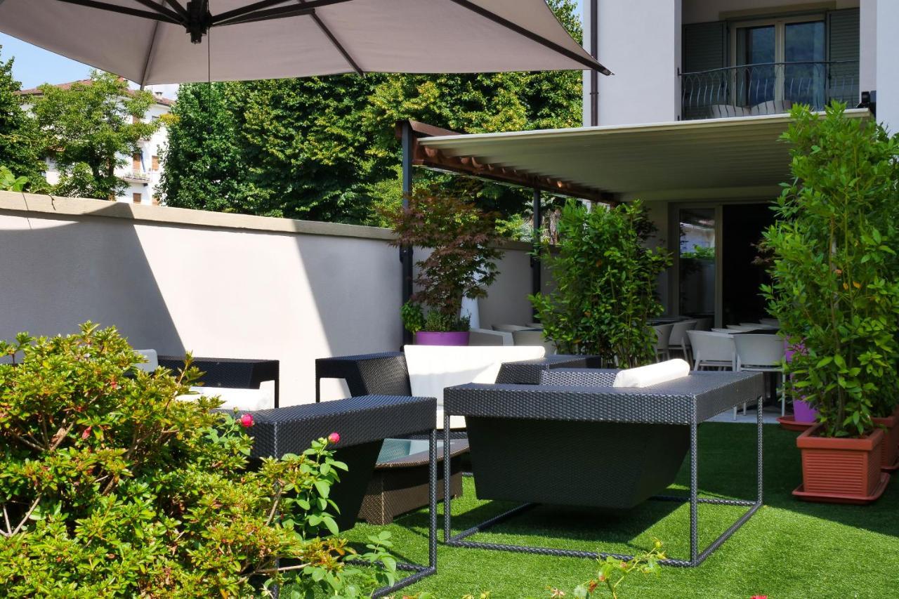 Hotel Al Campanile - Luxury Suites & Apartments Μπαβένο Εξωτερικό φωτογραφία