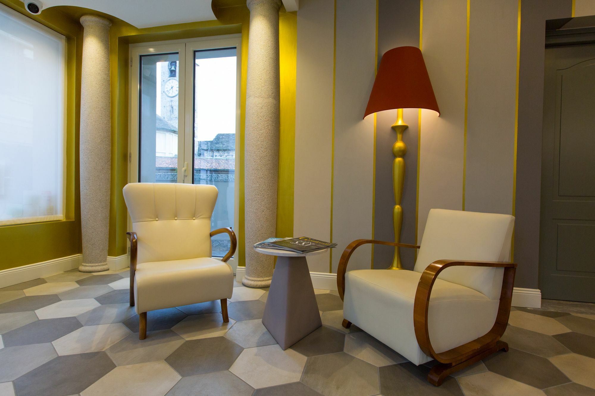 Hotel Al Campanile - Luxury Suites & Apartments Μπαβένο Εξωτερικό φωτογραφία